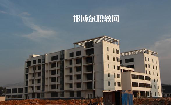 紅河州衛生學校2021年學費、收費多少
