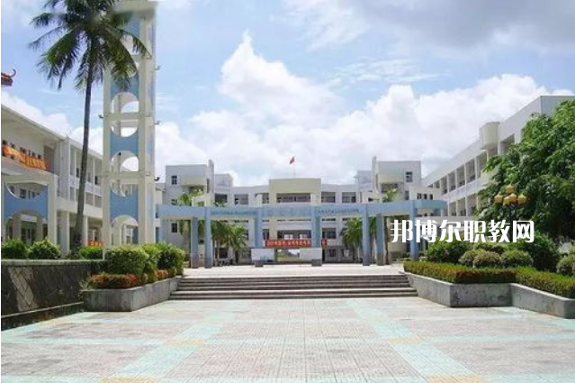 海南農墾衛生學校網站網址