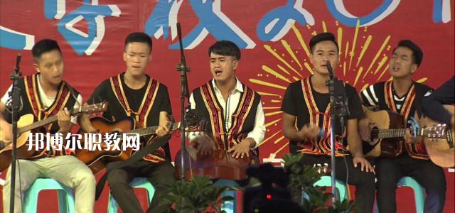 四川省彝文學校怎么樣、好不好