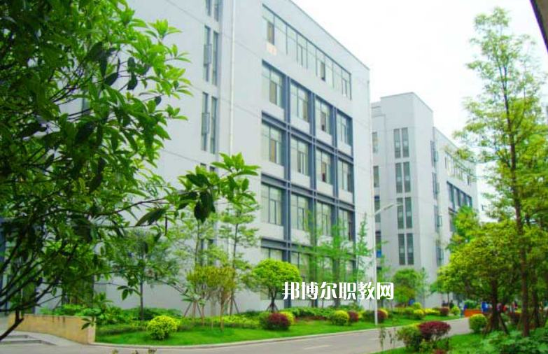石家莊華美鐵路中等專業(yè)學校2022年報名條件、招生要求、招生對象