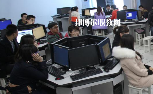 杭州2022年女生學(xué)計算機(jī)學(xué)校怎么樣