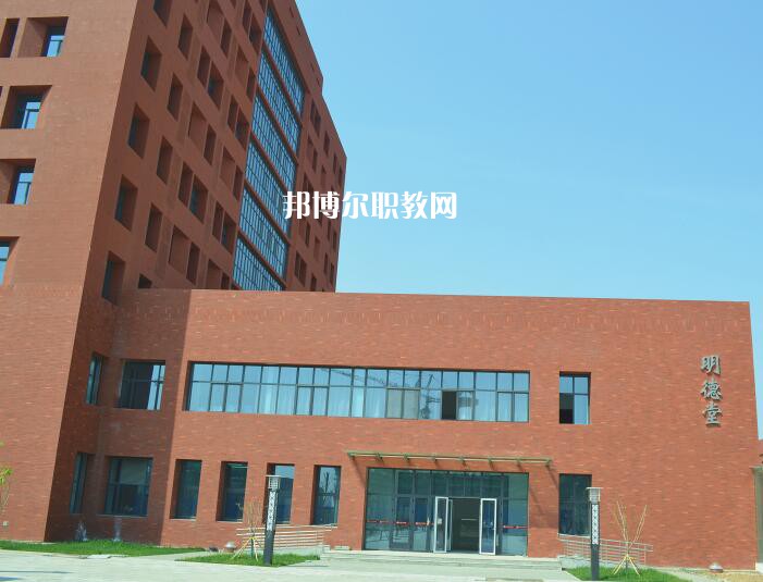 張家口機(jī)械工業(yè)學(xué)校2022年報(bào)名條件、招生要求、招生對象