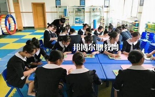 榆中縣職業教育中心2022年報名條件、招生要求、招生對象
