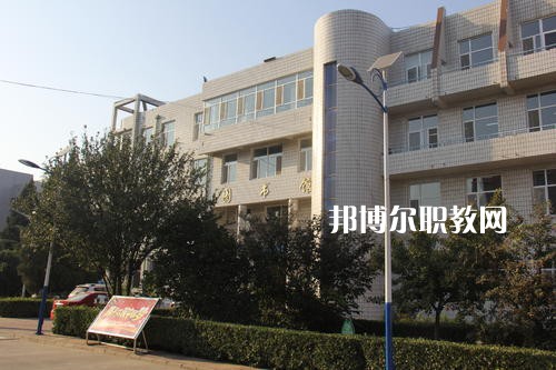 保定滿城職業技術教育中心2022年學費、收費多少