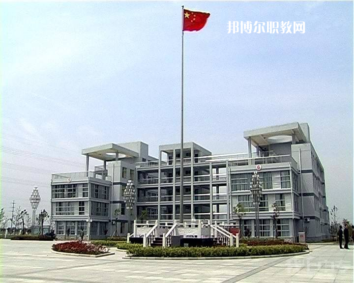 江蘇興化中等專業(yè)學(xué)校2022年報(bào)名條件、招生要求、招生對(duì)象