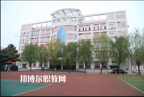 重慶第二財貿學校網站網址 