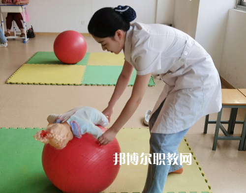 無錫衛(wèi)生高等職業(yè)技術(shù)學校怎么樣、好不好