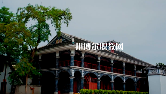遵義職業技術學校2022年報名條件、招生要求、招生對象