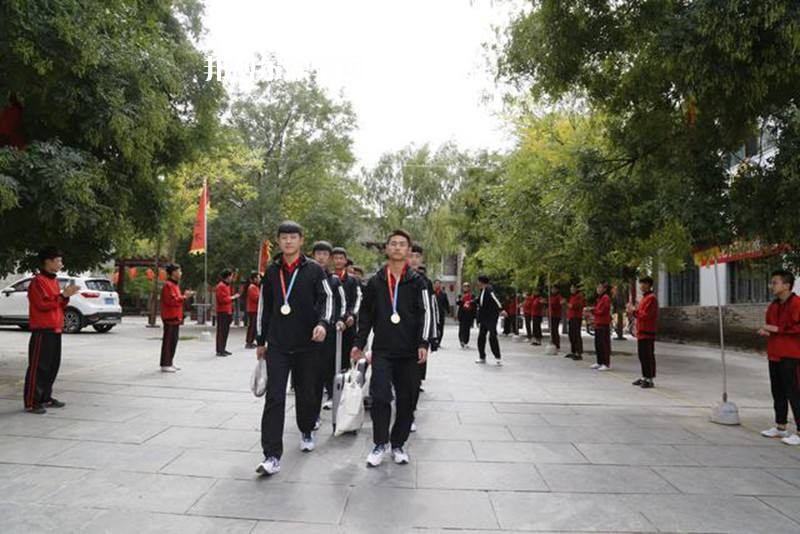 平?jīng)鲠轻嘉奈鋵W(xué)校2022年報(bào)名條件、招生要求、招生對(duì)象