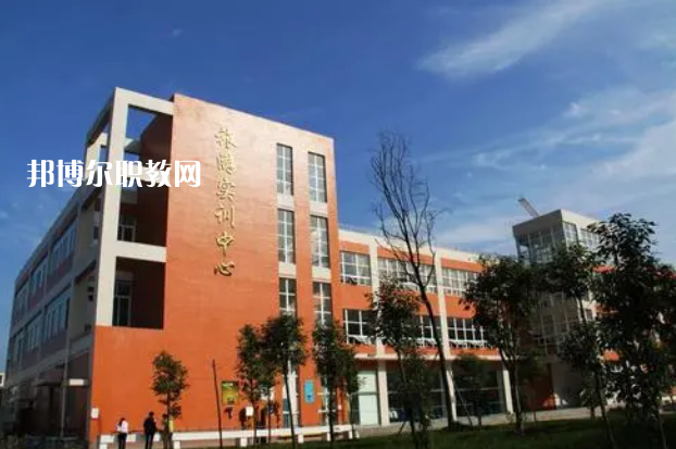 四川德陽黃許職業(yè)中專學(xué)校2022年報名條件、招生對象、招生要求