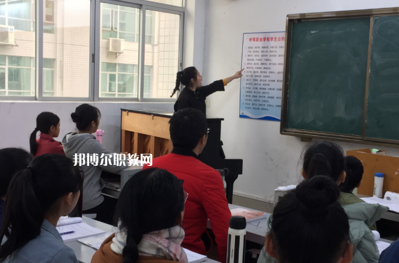 汕頭文化藝術(shù)學校2022年報名條件、招生要求、招生對象