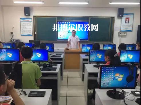潼關職業教育中心2022年招生辦聯系電話