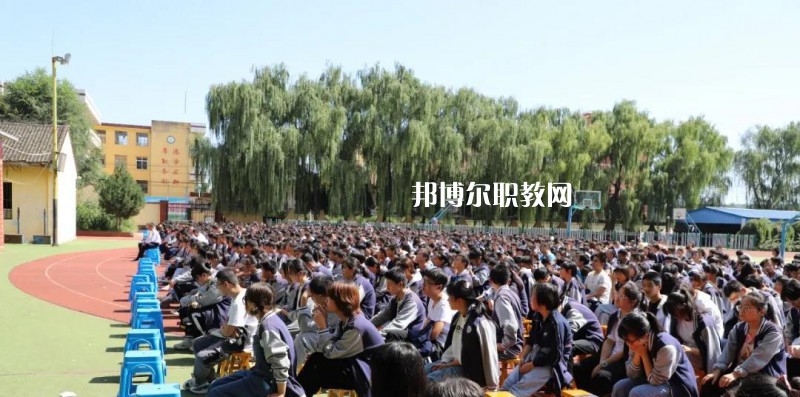 隴縣職業教育中心2022年報名條件、招生要求、招生對象