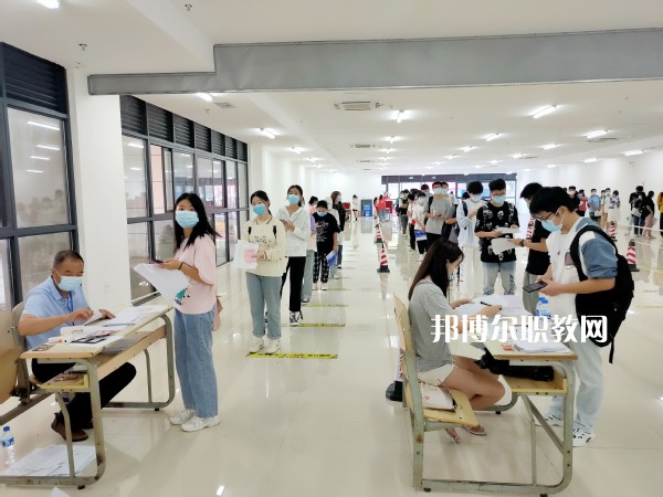 六安市職業學校(中專部)怎么樣、好不好