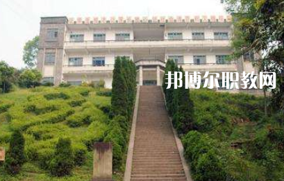 保山市昌寧縣職業(yè)技術(shù)學(xué)校2022年報名條件、招生要求、招生對象