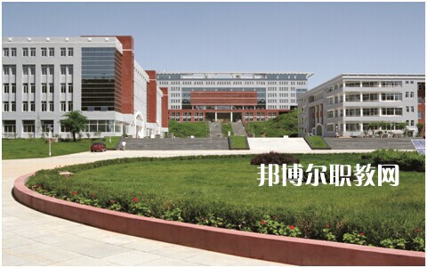 鳳慶縣職業高級中學2022年報名條件、招生要求、招生對象