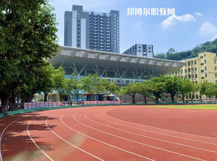 龍陵縣職業高級中學2022年學費、收費多少