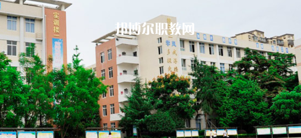 四川省簡陽市高級職業中學2022年宿舍條件
