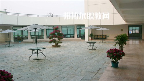 鎮江高等職業技術學校2022年報名條件、招生要求、招生對象