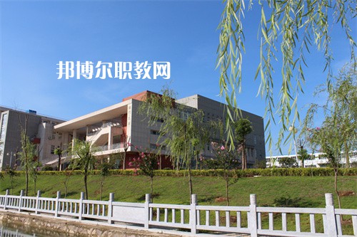 安徽六安技師學院2022年報名條件、招生要求、招生對象