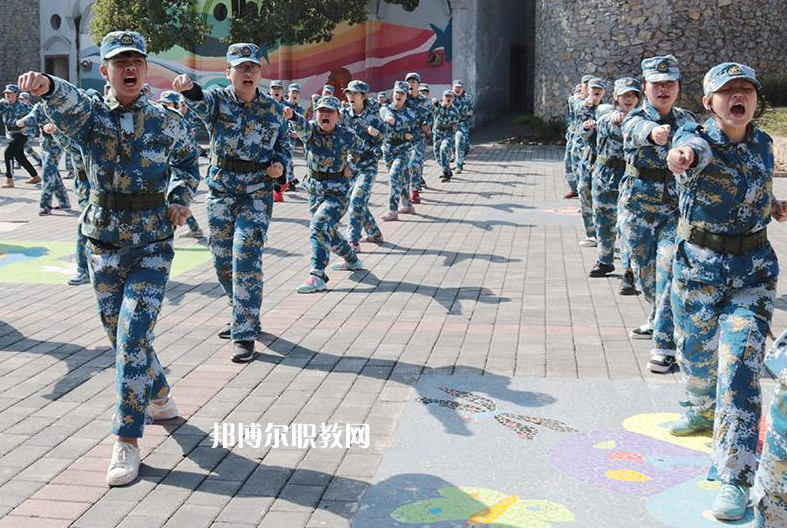 重慶渝中高級職業學校2022年有哪些專業