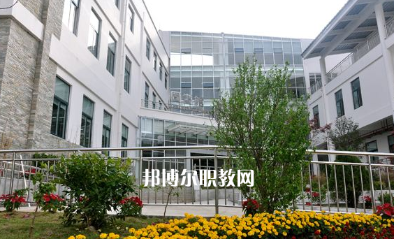 貴州盛華職業學院中專部2022年招生辦聯系方式