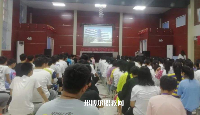 博野縣職業(yè)技術(shù)教育中心2022年報(bào)名條件、招生要求、招生對象
