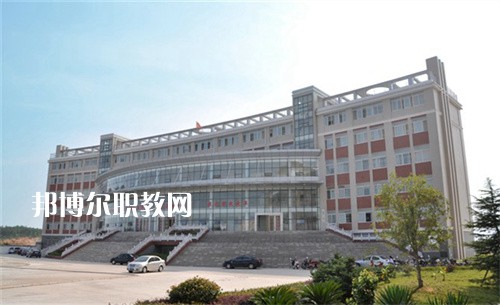 太湖職業(yè)技術(shù)學(xué)校2022年招生辦聯(lián)系電話(huà)