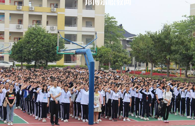 揭陽衛(wèi)生學(xué)校2022年報名條件、招生要求、招生對象