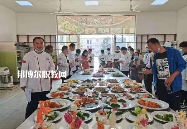 淮北市烈山區(qū)中等專業(yè)學校2022年報名條件、招生要求、招生對象