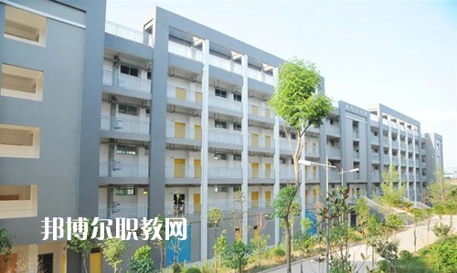 大竹縣職業(yè)中學2022年報名條件、招生要求、招生對象