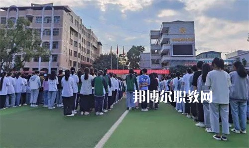 怒江州民族中等專業(yè)學(xué)校2022年學(xué)費、收費多少