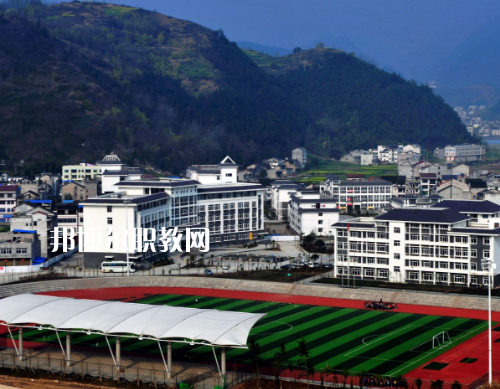 重慶巫溪職業教育中心2022年報名條件、招生要求、招生對象