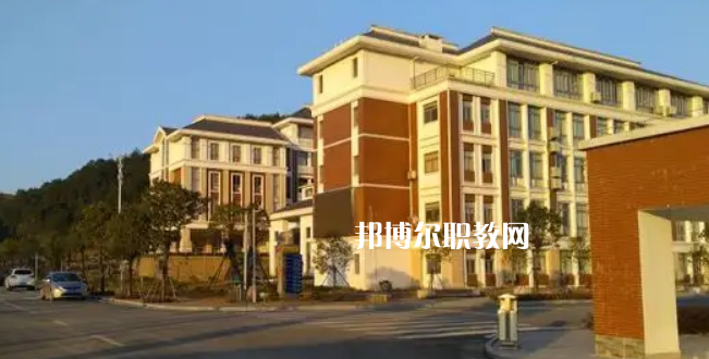 福建閩北衛生學校2022年有哪些專業 