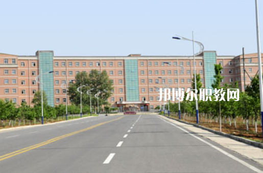 咸陽陜廣電子機械職業(yè)技術(shù)學(xué)校學(xué)費