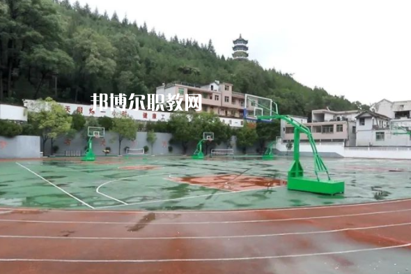 鎮安縣職業教育中心