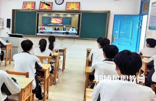 武漢建設學校2022年招生辦聯系電話