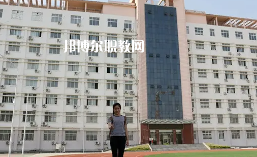 孝感高級技工學(xué)校2022年報名條件、招生要求、招生對象
