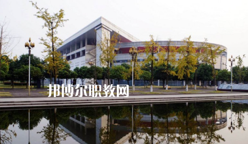 武漢供銷商業學校2022年報名條件、招生要求、招生對象