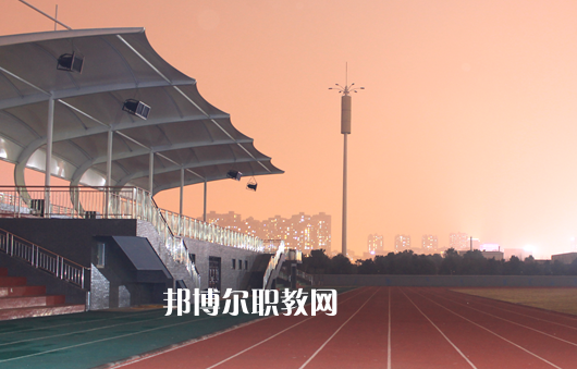 武漢交通學(xué)校2022年報名條件、招生要求、招生對象