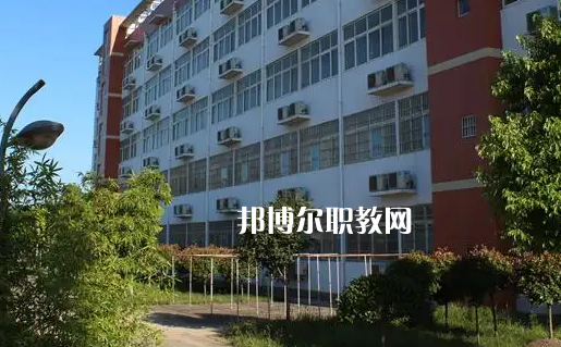 湖北現(xiàn)代技術(shù)學(xué)校2022年報(bào)名條件、招生要求、招生對(duì)象