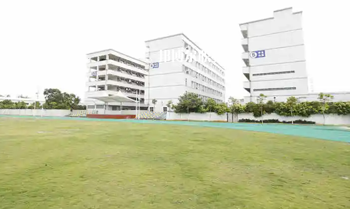 湖南醫(yī)藥衛(wèi)校2022年報(bào)名條件、招生要求、招生對象