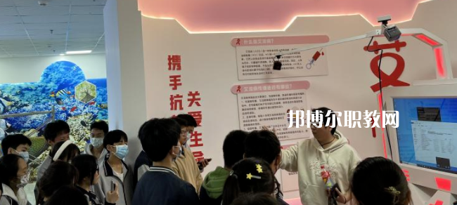 成都職業(yè)技術(shù)學校2023年網(wǎng)站網(wǎng)址