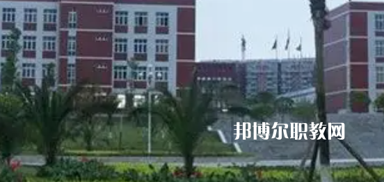 2023重慶市三峽職業技工學校多少錢(學費明細)