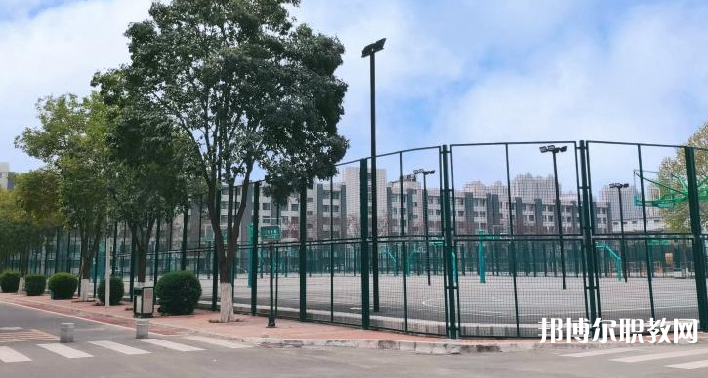 西安外事技工學校地址，乘車路線