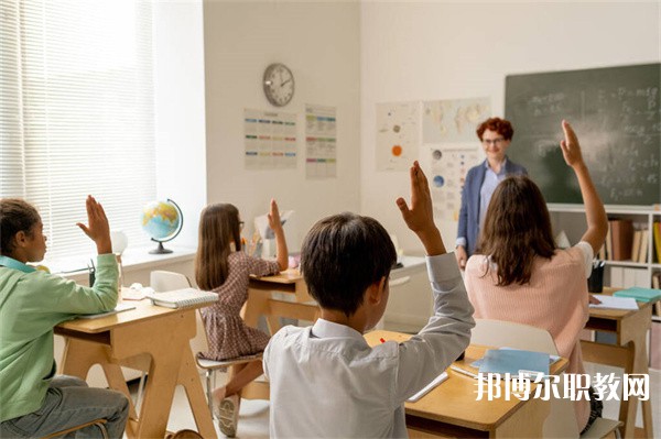 廣西梧州商貿學校有哪些招生專業（2023年）