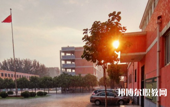2023濮陽(yáng)油田職業(yè)中等專業(yè)學(xué)校招生計(jì)劃 招生人數(shù)是多少(附要求、條件、對(duì)象)