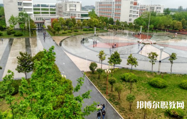 許昌市建安區(qū)職業(yè)中等專業(yè)學(xué)校怎么樣、好不好