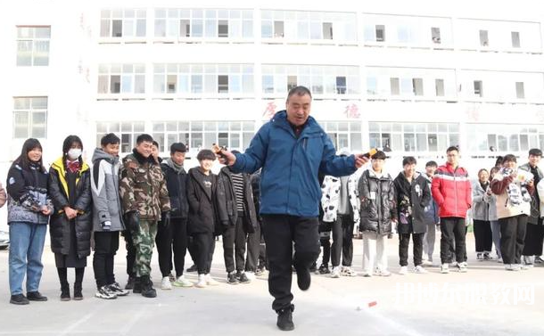 臨潁縣職業(yè)教育中心地址，乘車路線
