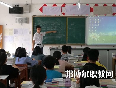 新鄉工業學校2023年招生錄取分數線(2024參考)